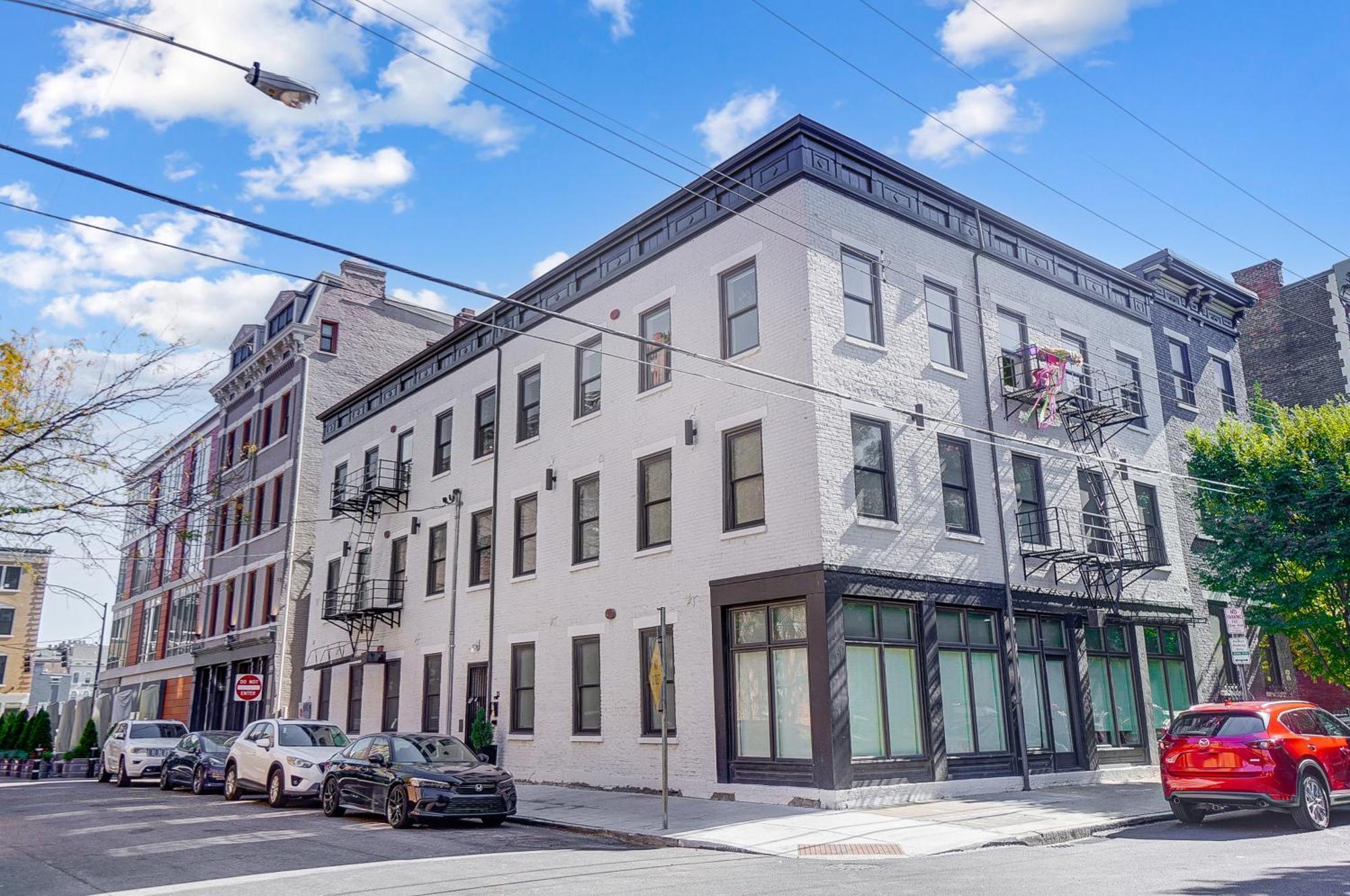 Sunny Downtown Apartment, Walk To Washington Park! シンシナティ エクステリア 写真
